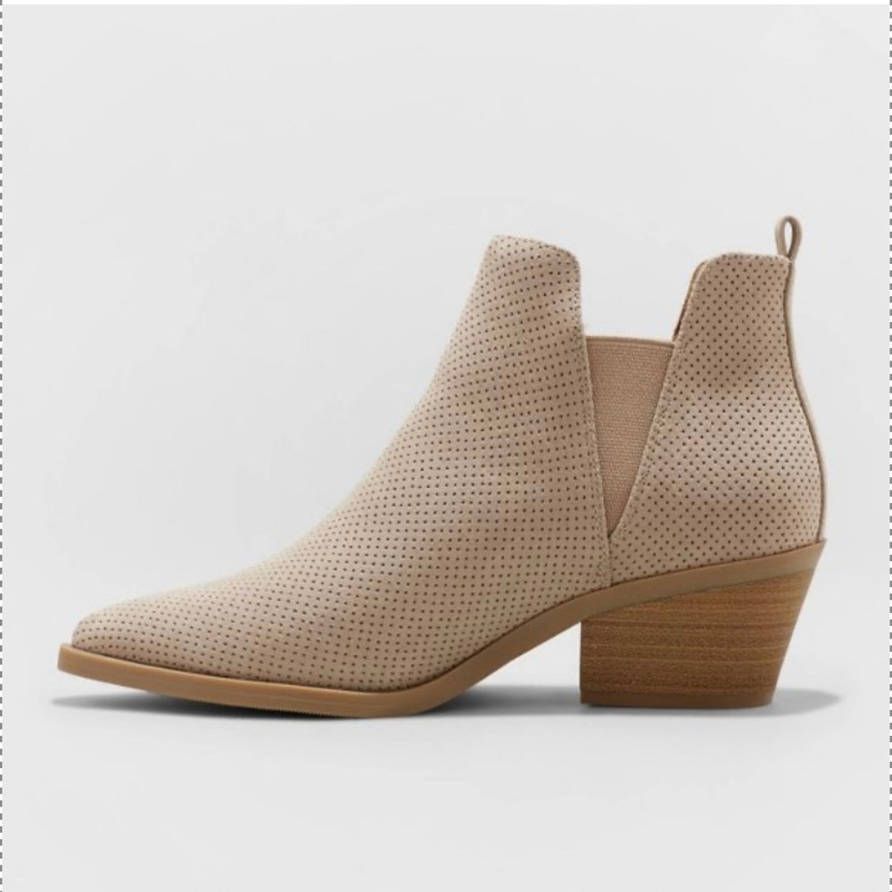 Universal thread new boots - Picture 2 of 6